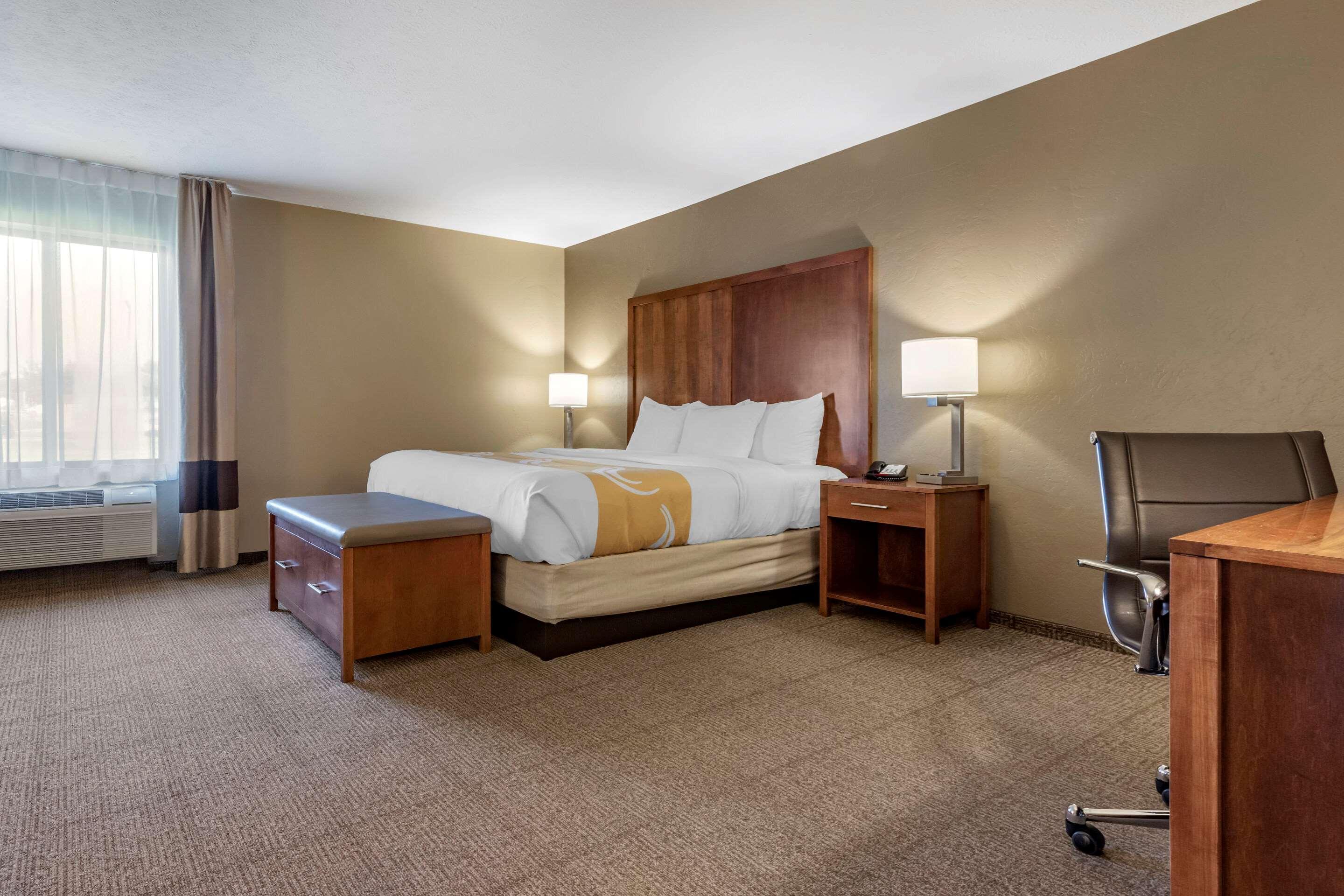 Quality Inn 2*